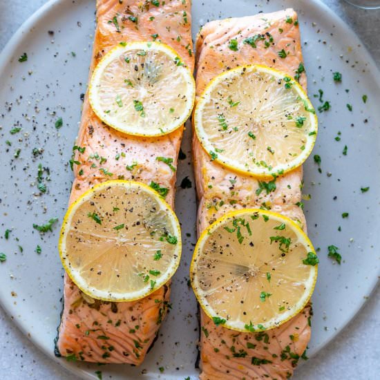LEMON GARLIC SALMON - Recipe photo by healthyfitnessmeals