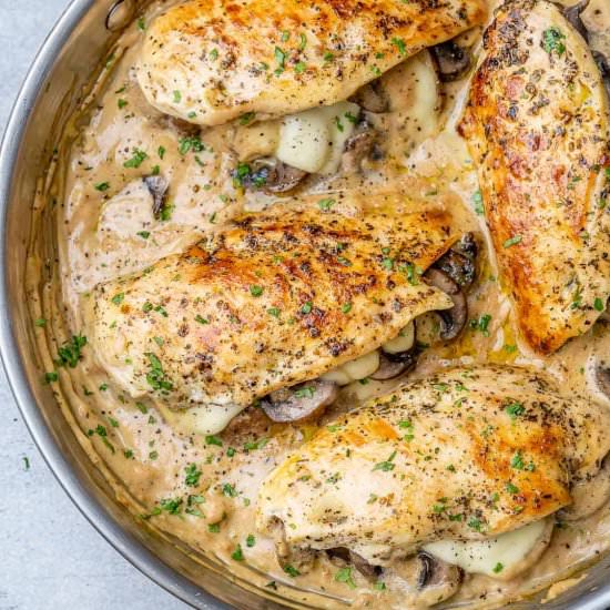 MUSHROOM STUFFED CHICKEN BREAST - Recipe photo by healthyfitnessmeals