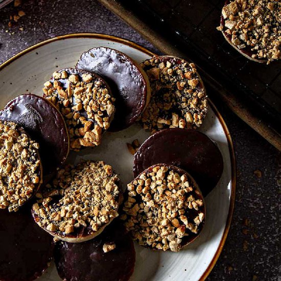 Cashew Chocolate Shortbread Cookies - Recipe photo by The HoneyBee