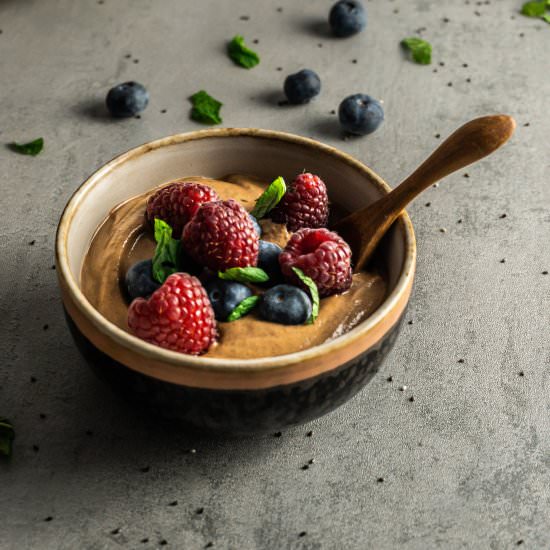 Chocolate Chia Seed Pudding - Recipe photo by Lifeandlemons
