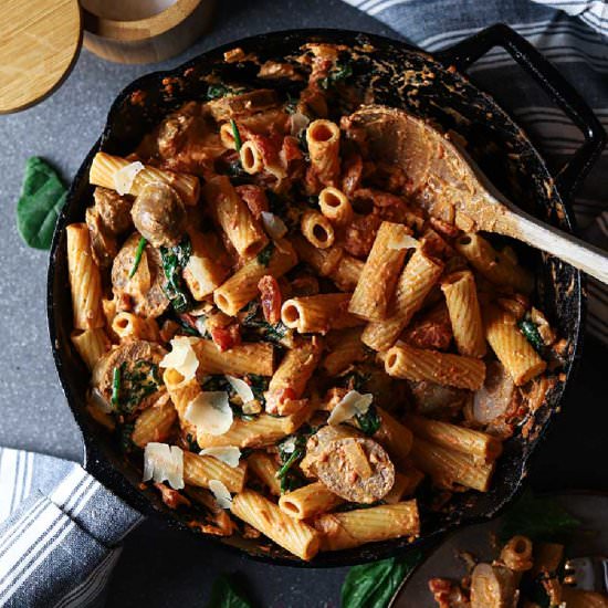 Rigatoni, Sausage, Spinach Pasta - Recipe photo by The HoneyBee