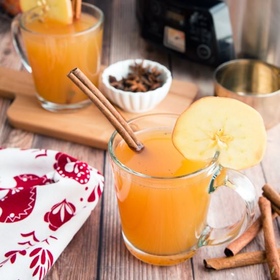 Slow Cooker Spiced Apple Cider - Recipe photo by senseandedibility