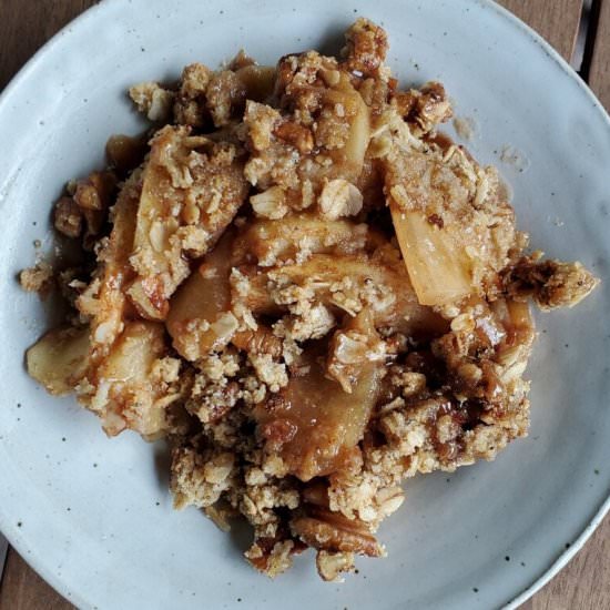 Vegan Apple Crumble - Recipe photo by ChickpeasAndSpice
