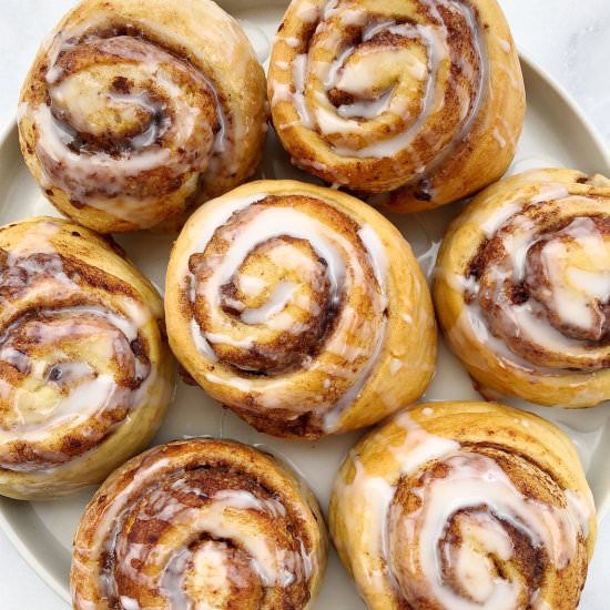 Vegan Cinnamon Rolls (Tangzhong) - Recipe photo by theurbenlife