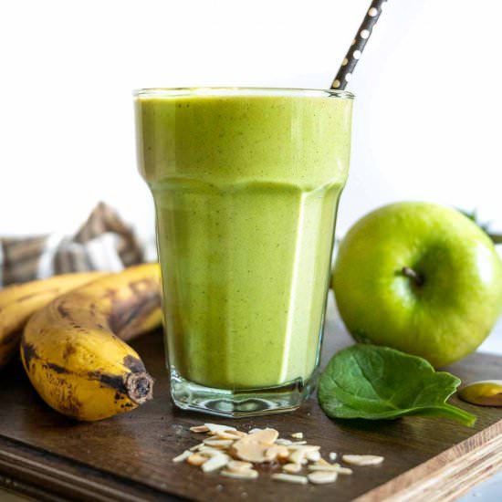 Green Goddess Smoothie - Recipe photo by skinnyspatula