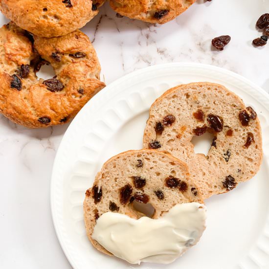Cinnamon Raisin Bagels - Recipe photo by Elle Jay at Home