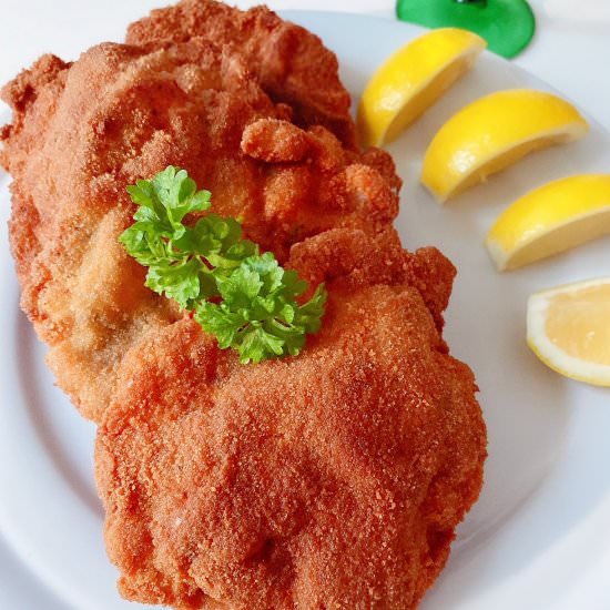 Spicy German Pork Schnitzel - Recipe photo by cookcookgo