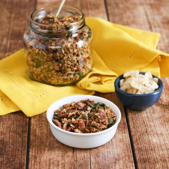 Date granola - Recipe photo by vanillafrost4