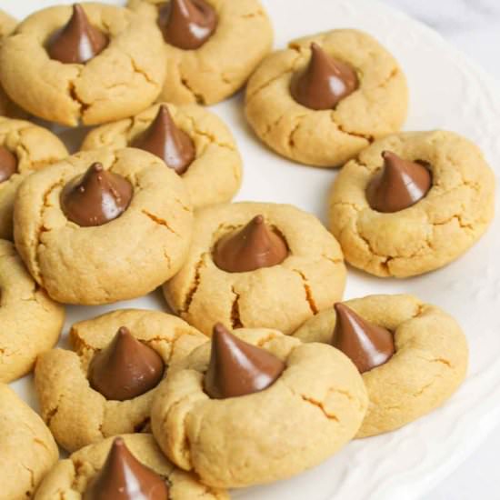 Cake Mix Peanut Butter Blossom Cook - Recipe photo by NicoleBeeyondCereal