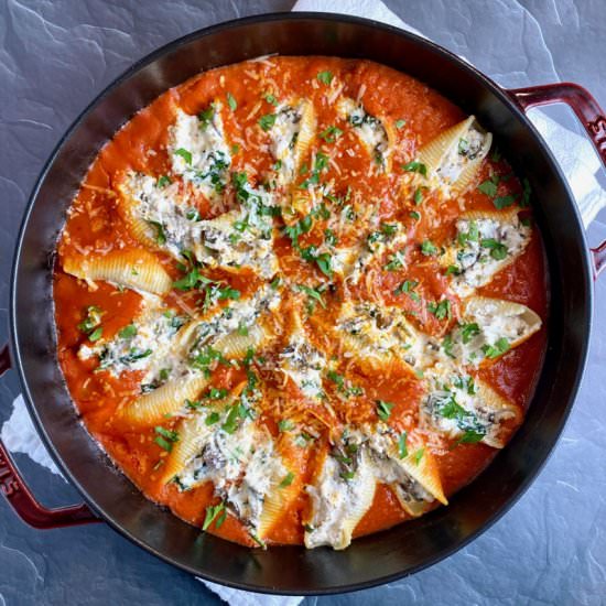 Skillet Stuffed Shells - Recipe photo by thebrookcook.wordpress.com