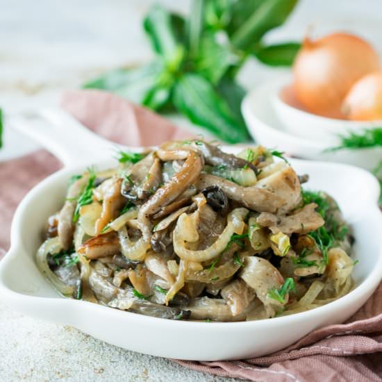 Pan Fried Oyster Mushrooms - Recipe photo by niftyrecipe