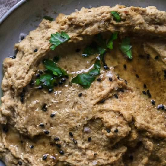 Black Garlic Hummus - Recipe photo by thedanareneeway