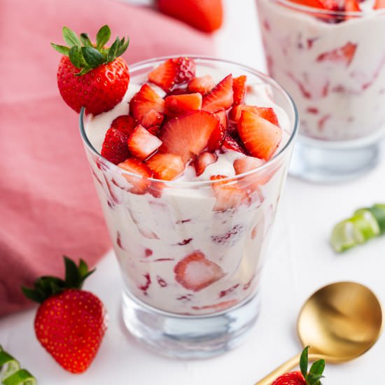 Mexican Strawberries and Cream - Recipe photo by brokebankvegan