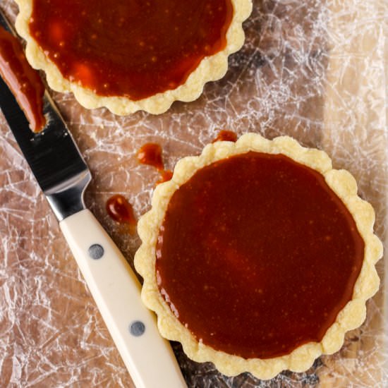 Mini Whiskey Caramel Tarts - Recipe photo by Bakes and Blunders