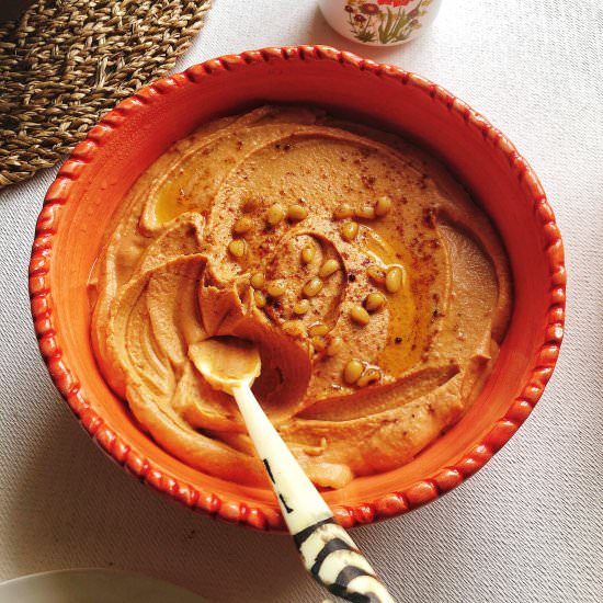Roasted red bell pepper hummus - Recipe photo by myfoodmemoirs