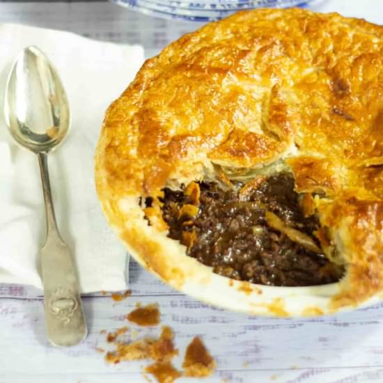 Easy Minced Beef and Onion Pie - Recipe photo by Apply to Face Blog
