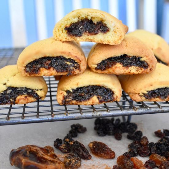 Spicy Fruit Roll Biscuits - Recipe photo by cookingwithnanaling