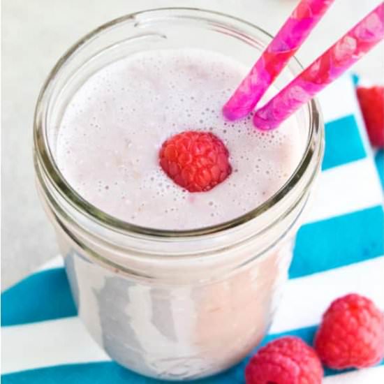 Banana Raspberry Smoothie - Recipe photo by Cakewhiz