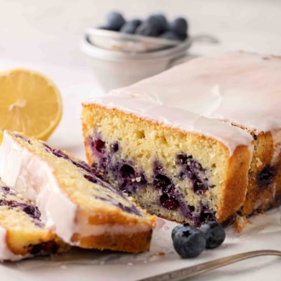 Lemon blueberry loaf cake - Recipe photo by lifestyleofafoodie