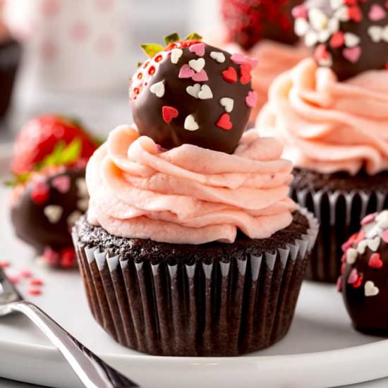 Chocolate Covered Strawberry Cupcak - Recipe photo by Lemon blossoms