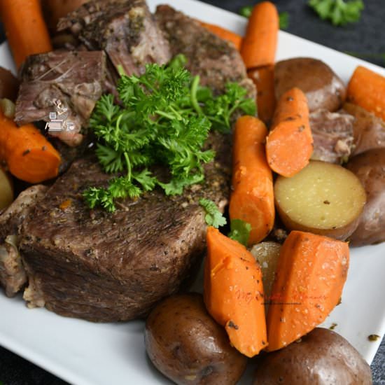 Slow Cooker Beef Roast - Recipe photo by mycreativemanner