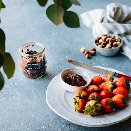vegan nutella with dates – 2 ways - Recipe photo by Aegean Delight