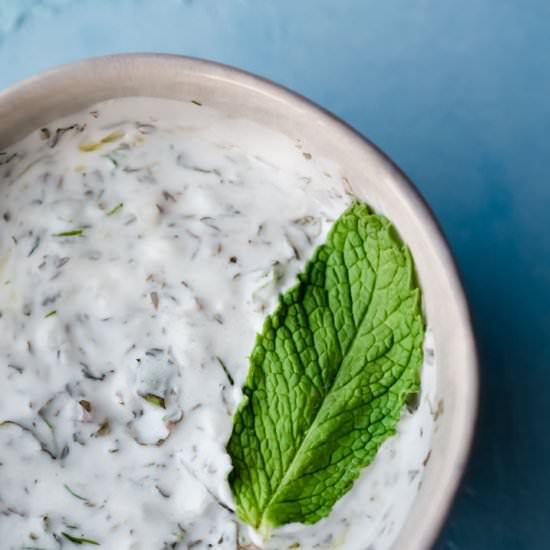 vegan yogurt dip: minty haydari - Recipe photo by Aegean Delight