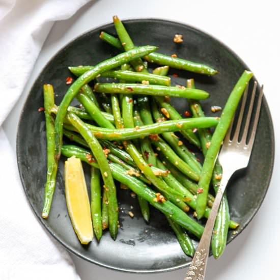 Sauteed Green Beans - Recipe photo by the food blog