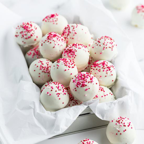 Red Velvet Cake Truffles - Recipe photo by bellyfull