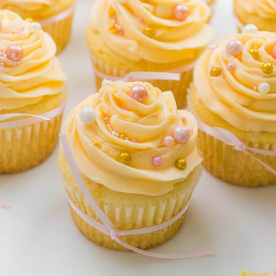 Orange Creamsicle Cupcakes - Recipe photo by House of Elyn Ryn