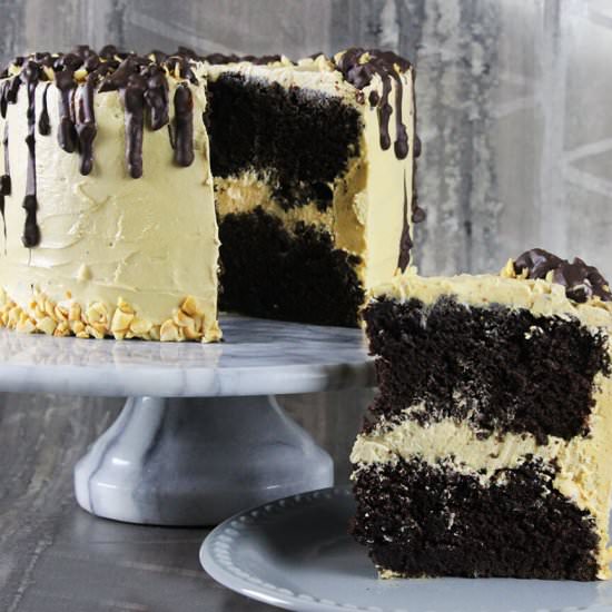 Vegan chocolate peanut butter cake - Recipe photo by hornoMX