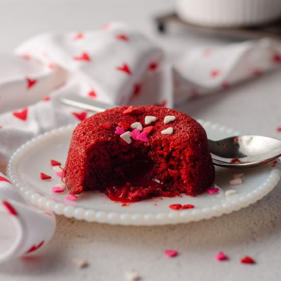 red velvet lava cakes - Recipe photo by freshaprilflours