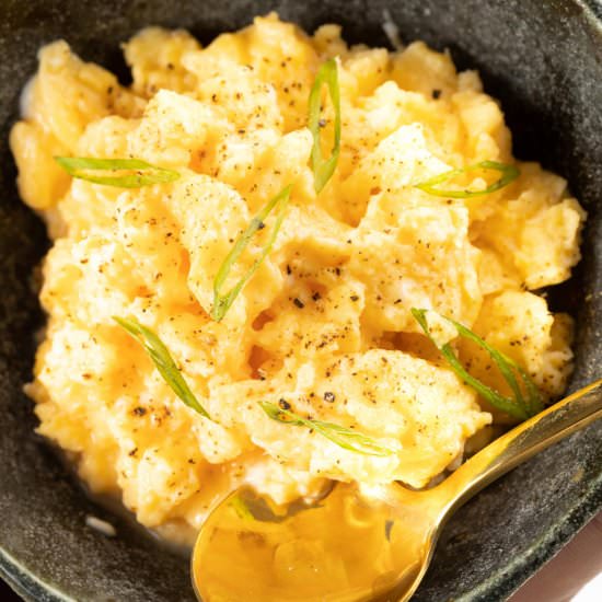 Delicious Scrambled Eggs Recipe - Recipe photo by healthyrecipes101