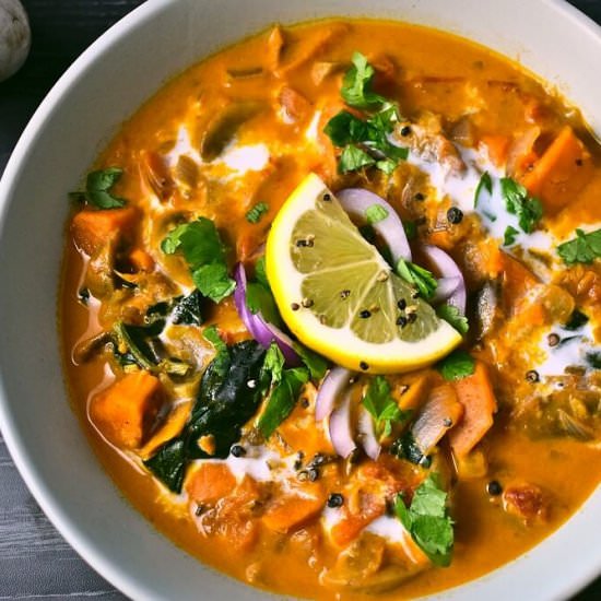 Sweet Potato Mushroom Curry [vegan] - Recipe photo by Bimorah