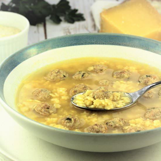 Pastina Soup with Tiny Meatballs - Recipe photo by Mangia Bedda