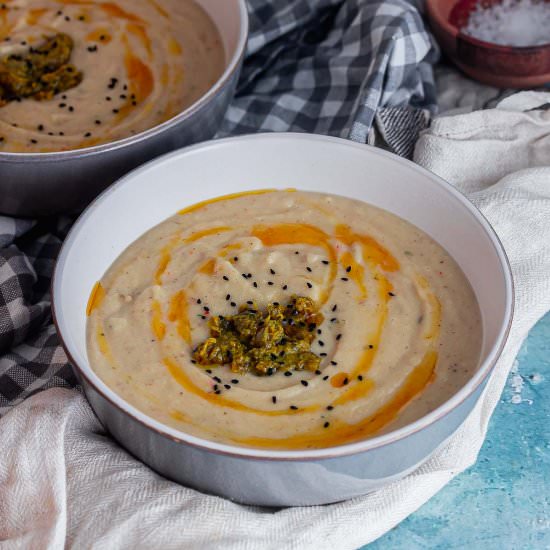 Roast Cauliflower Soup - Recipe photo by TheCookReport