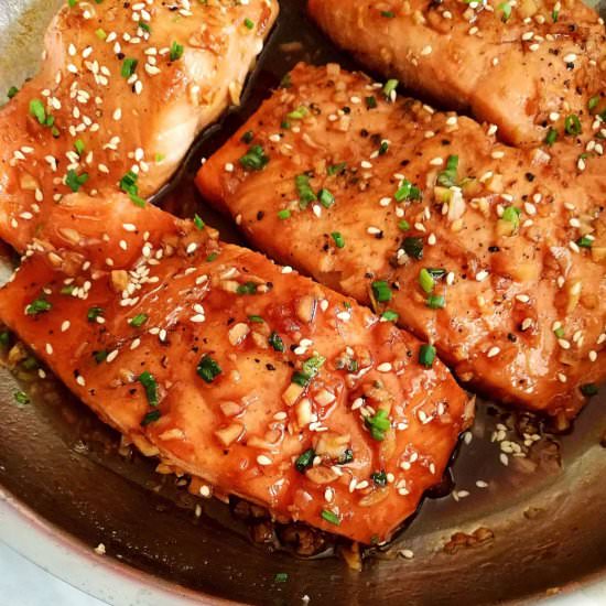 Honey Garlic Salmon - Recipe photo by Eats Delightful