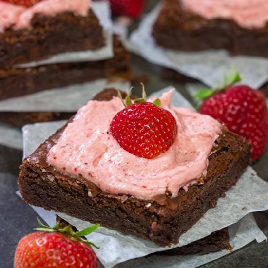 Chocolate Brownies with Strawberry - Recipe photo by spicedblog