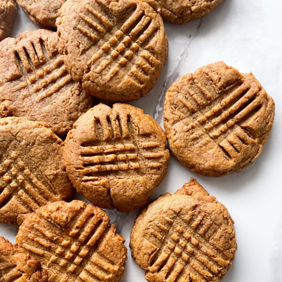 3 Ingredient Flourless PB Cookies - Recipe photo by frozen_bananas_