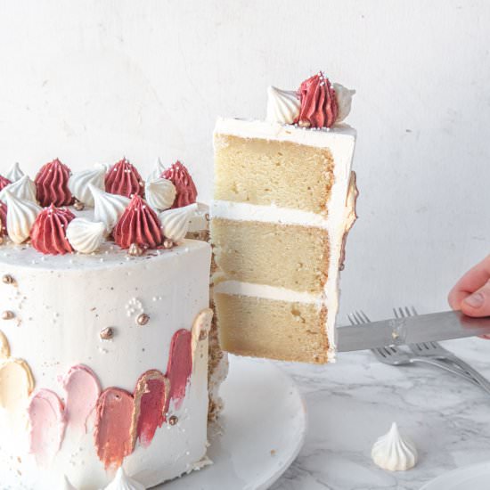 Moist and Tender Vegan Vanilla Cake - Recipe photo by Loud Bowl