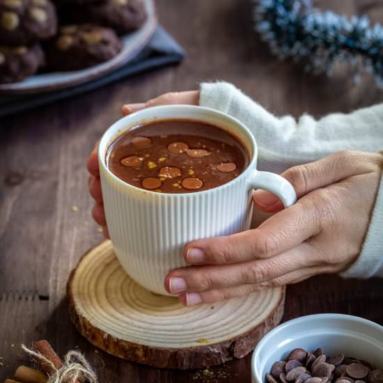 Perfect Vegan Hot Chocolate - Recipe photo by daniscookings