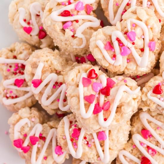 Valentine's Rice Krispie Treats - Recipe photo by pumpkinnspice
