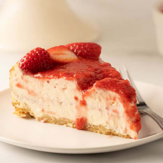 Keto Strawberry Cheesecake - Recipe photo by debsdailydish