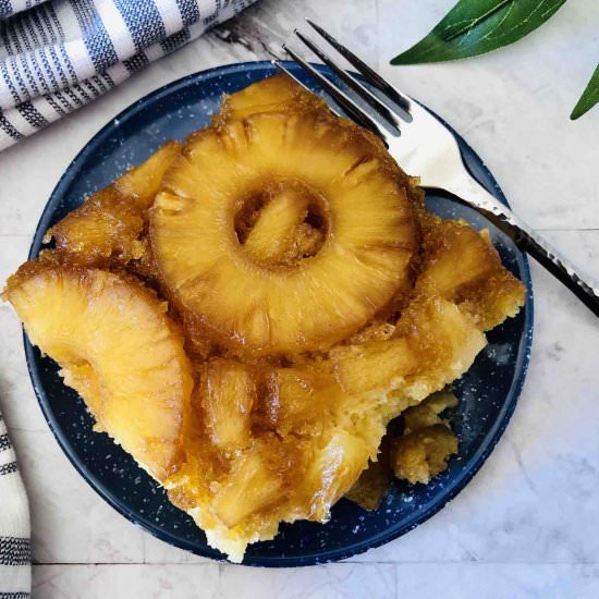 Easy Pineapple Upside Down Rum Cake - Recipe photo by hawaiitravelwithkids
