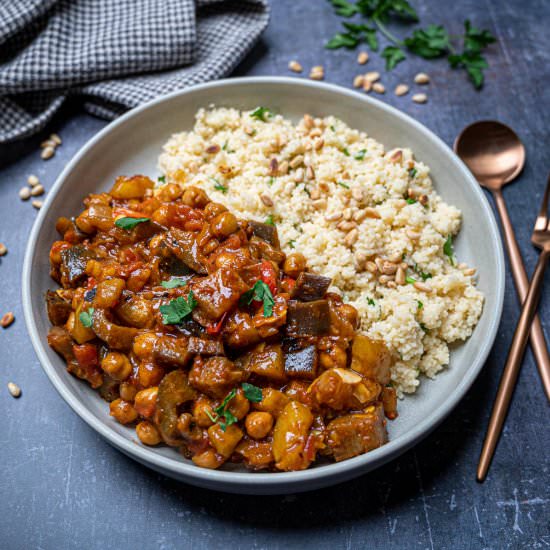 Aubergine and Chickpea Tagine - Recipe photo by skinnyspatula