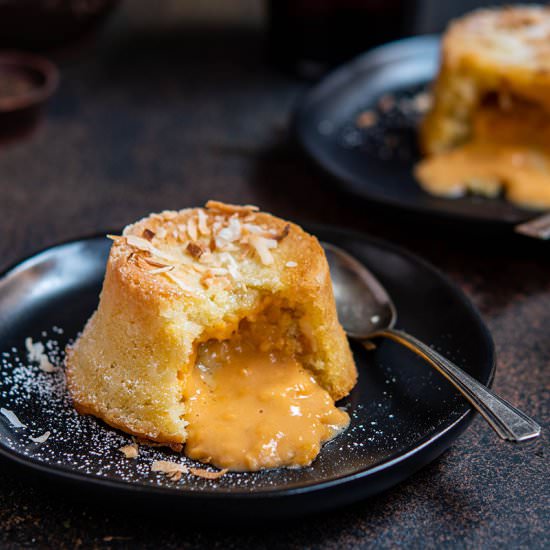 Thai tea molten lava cake - Recipe photo by cherryonmysundae