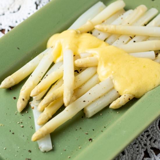 White Asparagus - Recipe photo by BinkysCulinaryCarnival