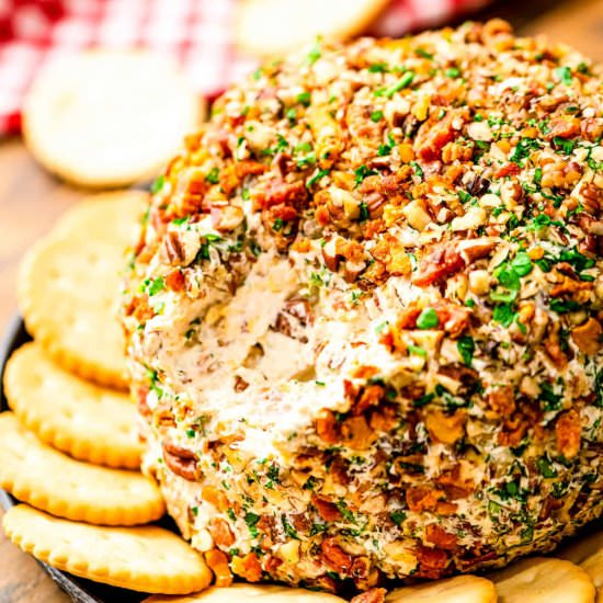 Bacon Ranch Cheese Ball - Recipe photo by julieseatsandtreats