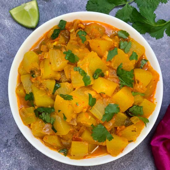 Lauki Ki Sabji (Bottle Gourd Curry) - Recipe photo by indianveggiedelight