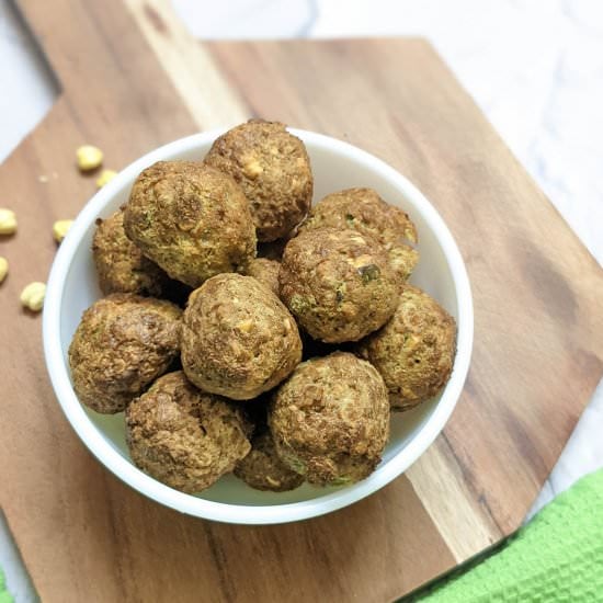 Healthy Vegan Falafel - Recipe photo by rparm